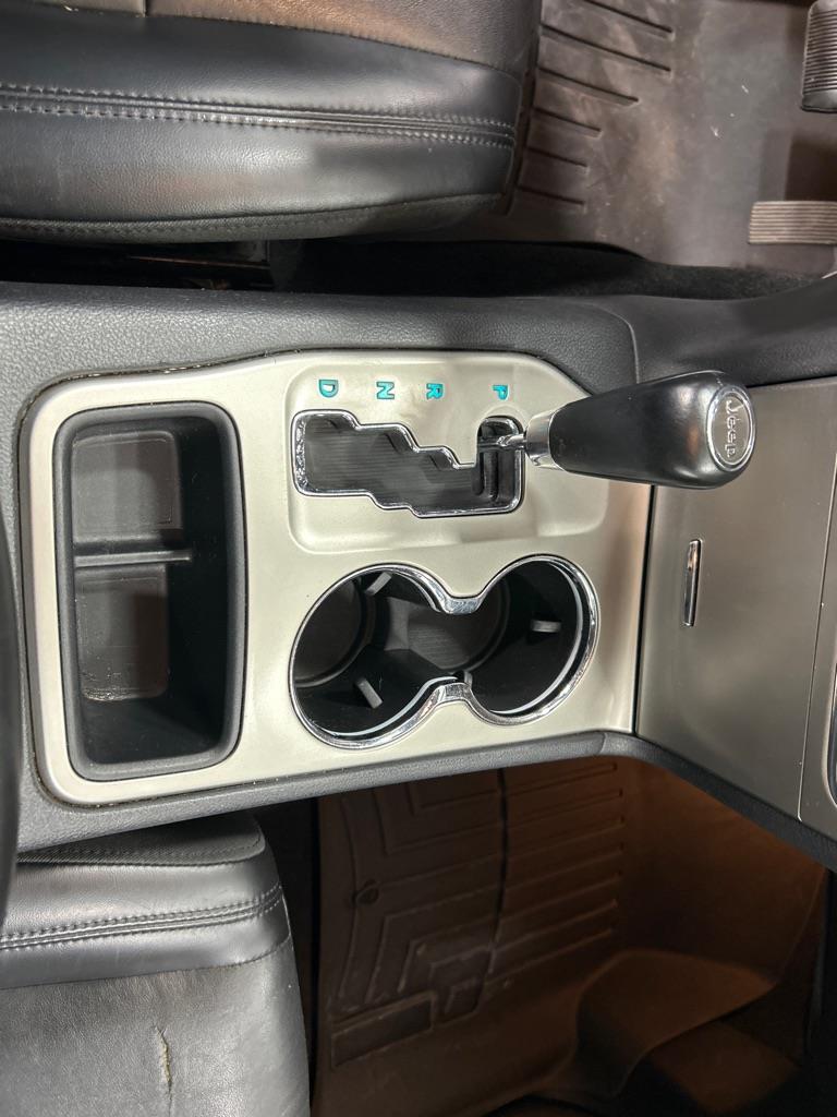 Jeep Grand Cherokee Laredo 4WD 2011