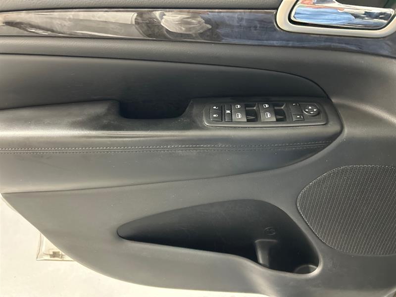 Jeep Grand Cherokee Laredo 4WD 2011