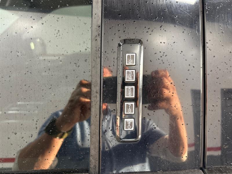 Ford F-150 XL SuperCrew 5.5-ft. Bed 4WD 2015