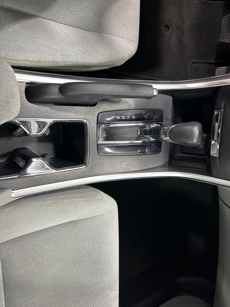 Honda Accord LX Sedan CVT 2013