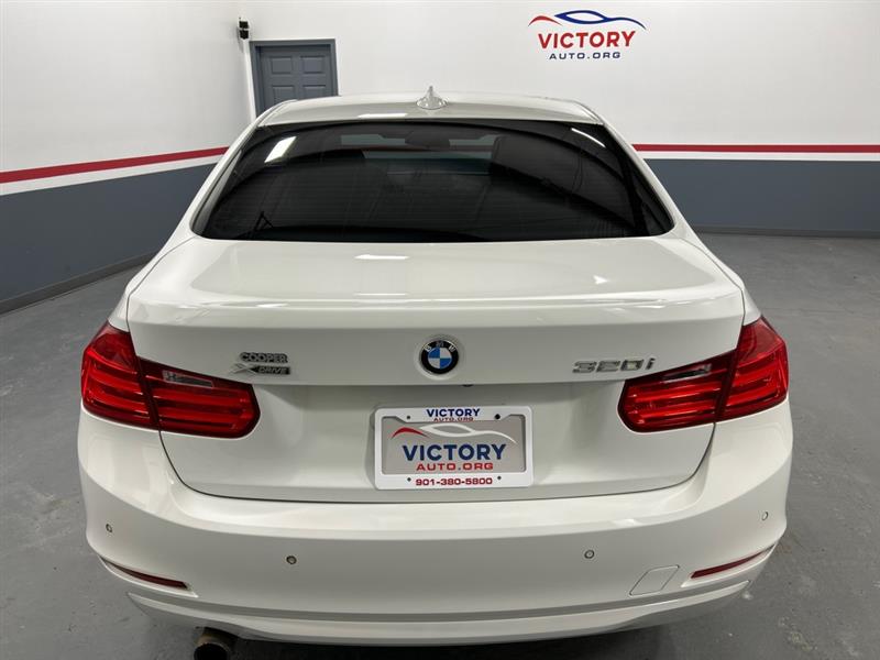 BMW 3-Series 320i xDrive 2015
