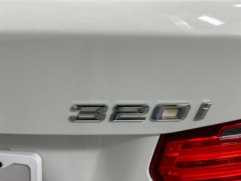 BMW 3-Series 320i xDrive 2015