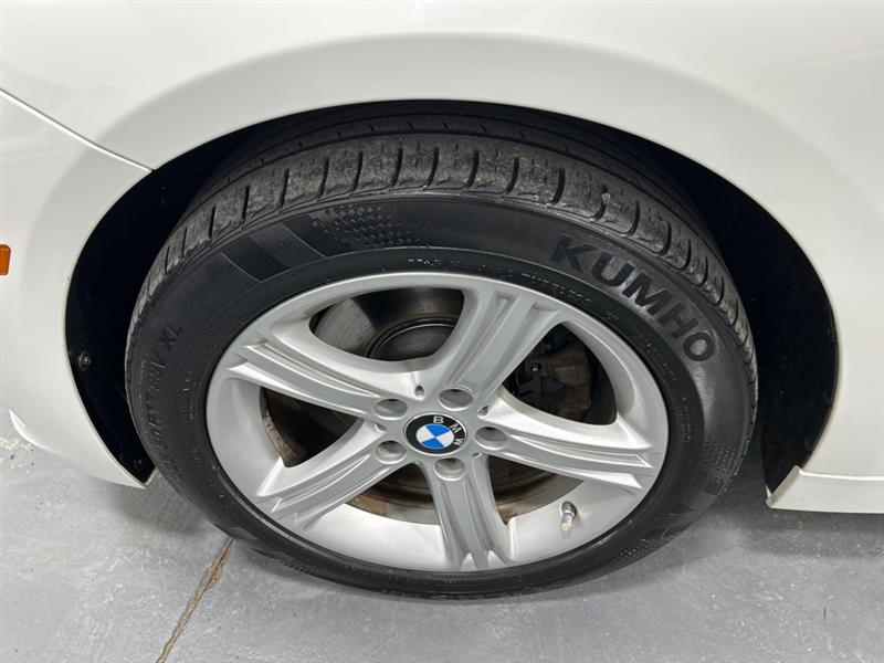BMW 3-Series 320i xDrive 2015