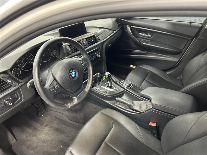 BMW 3-Series 320i xDrive 2015