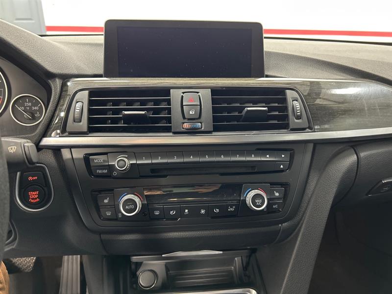 BMW 3-Series 320i xDrive 2015