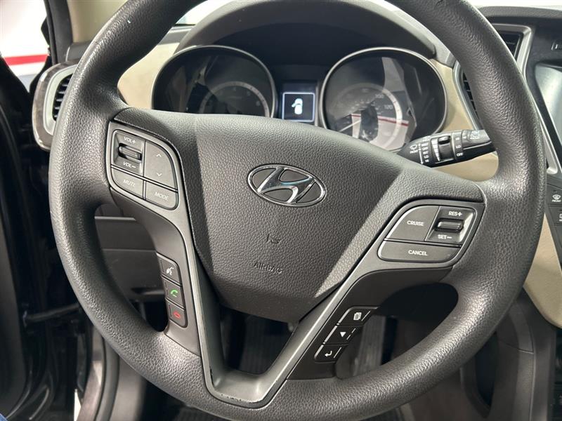 Hyundai Santa Fe SE FWD 2017