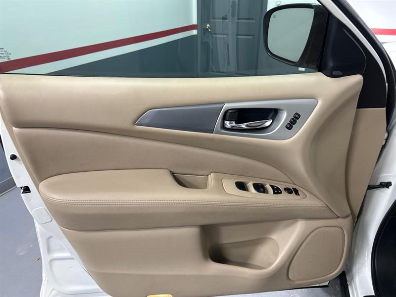 Nissan Pathfinder S 2WD 2018