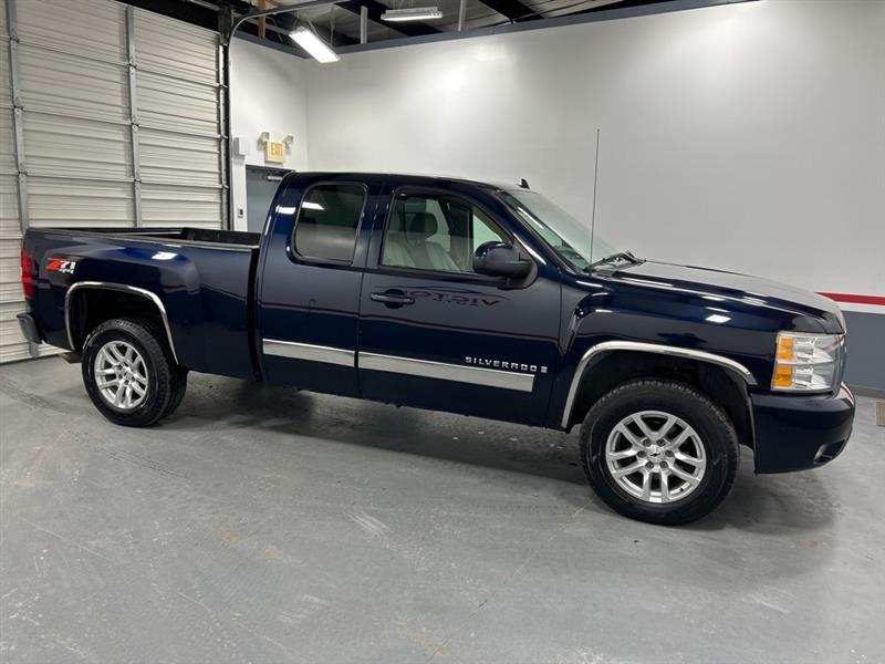 Chevrolet Silverado 1500 Work Truck Ext. Cab 4WD 2007