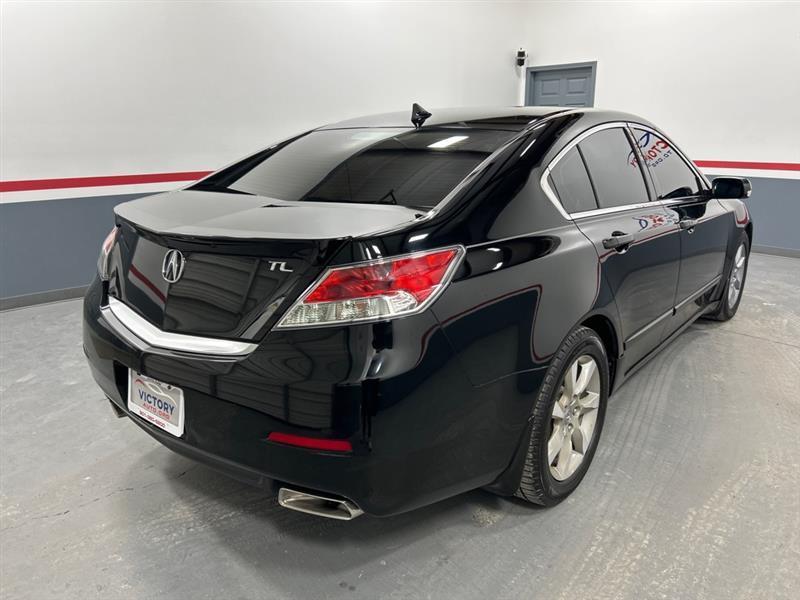 Acura TL 6-Speed AT with Tech Package and 18-In. WP 2013