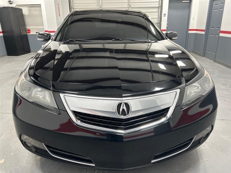 Acura TL 6-Speed AT with Tech Package and 18-In. WP 2013
