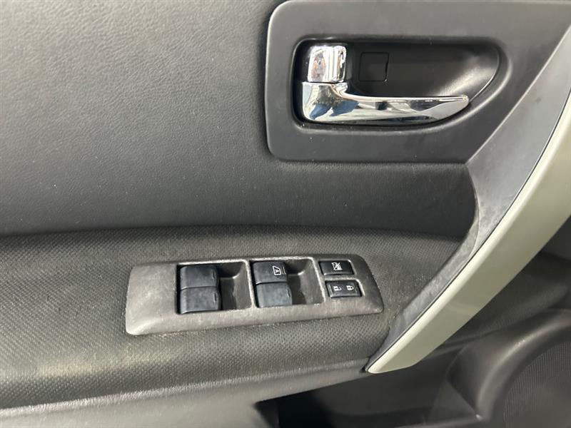 Nissan Rogue Select S 2WD 2014