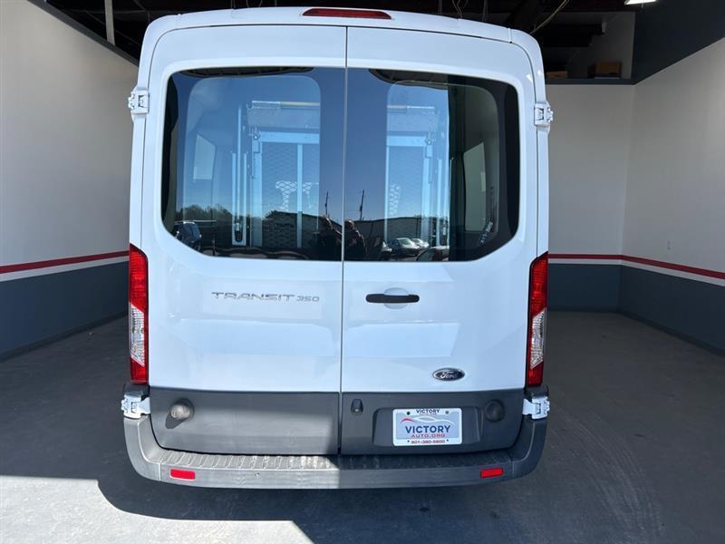 Ford E-350  2015