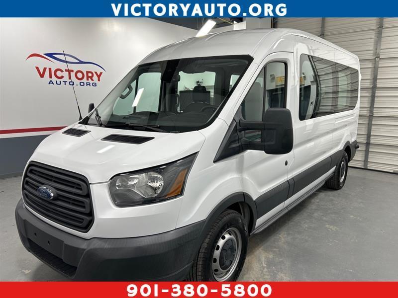 2015 Ford E-350 HANDICAP ACCESSIBLE WITH VERY LOW MILES