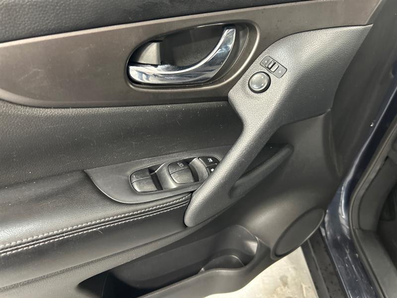 Nissan Rogue S 2WD 2014