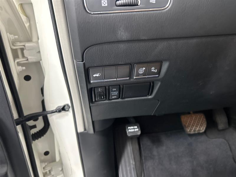 Infiniti QX80 2WD 2017