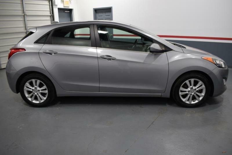 Hyundai Elantra GT A/T 2013