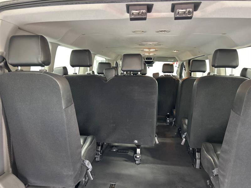 Ford Transit 350 Wagon Low Roof XL w/Sliding Pass. 148-in. WB 2020