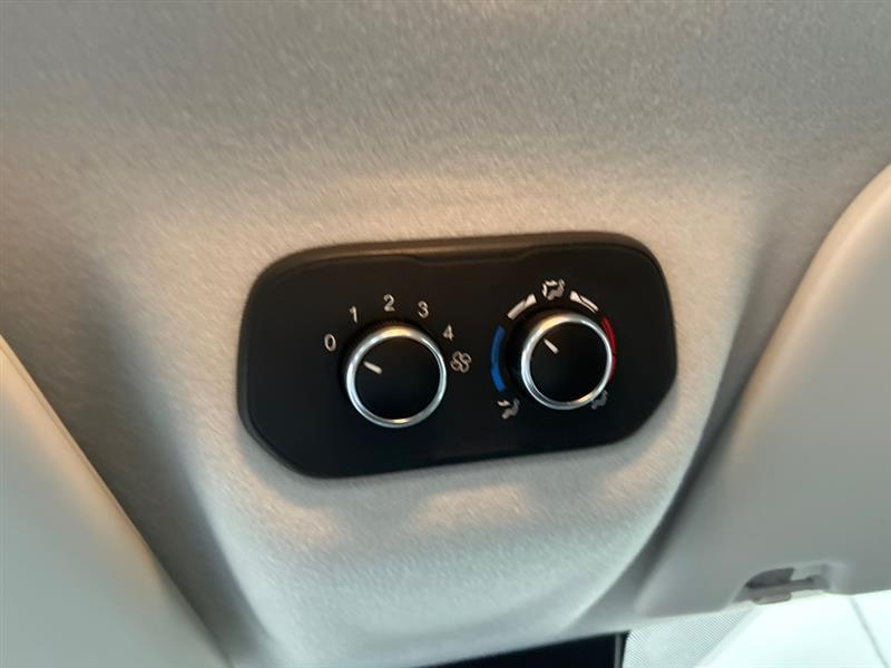 Ford Transit 350 Wagon Low Roof XL w/Sliding Pass. 148-in. WB 2020