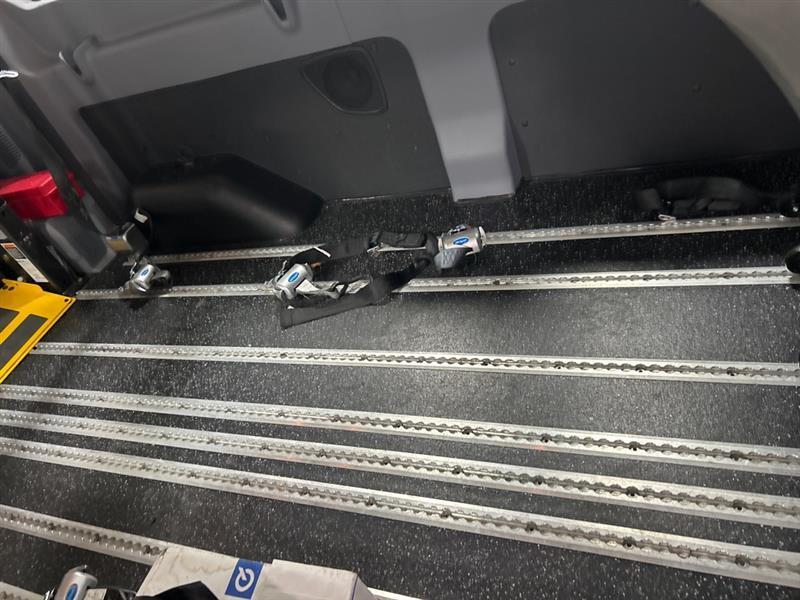 Ford Transit 350 Wagon Med. Roof XL w/Sliding Pass. 148-in. WB 2019