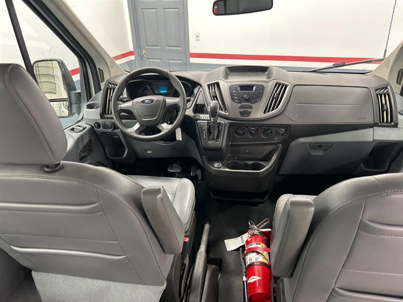 Ford Transit 350 Wagon Med. Roof XL w/Sliding Pass. 148-in. WB 2019