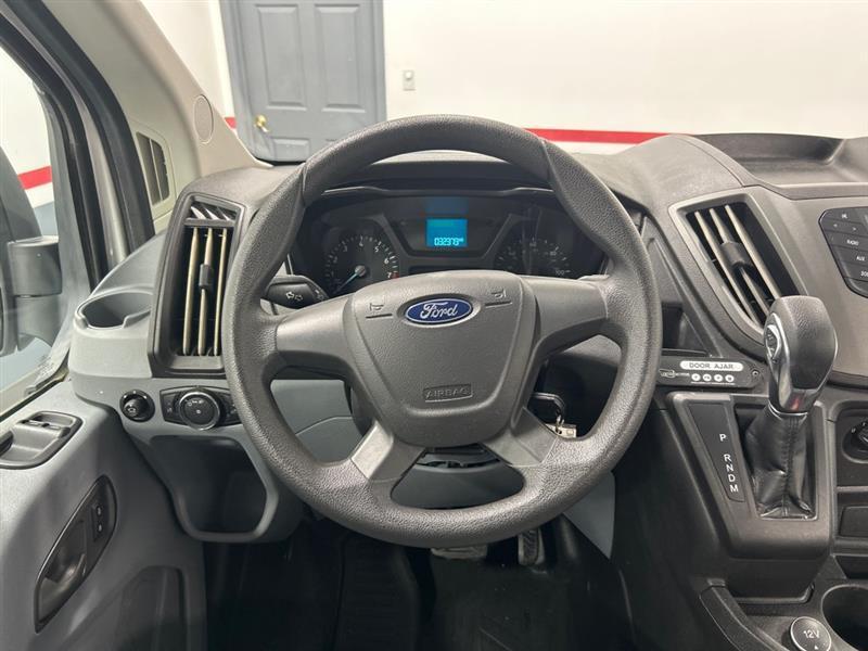 Ford Transit 350 Wagon Med. Roof XL w/Sliding Pass. 148-in. WB 2019