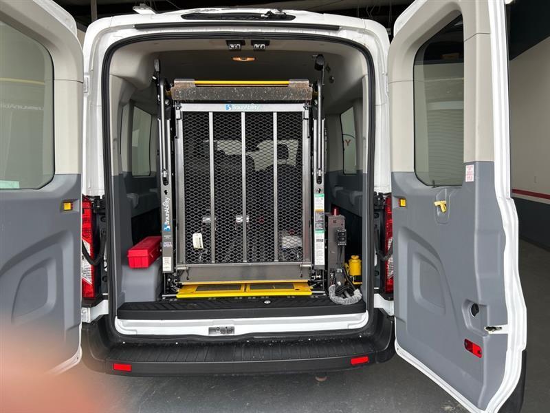 Ford Transit 350 Wagon Med. Roof XL w/Sliding Pass. 148-in. WB 2019