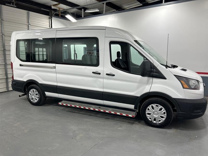 Ford E-350  2020