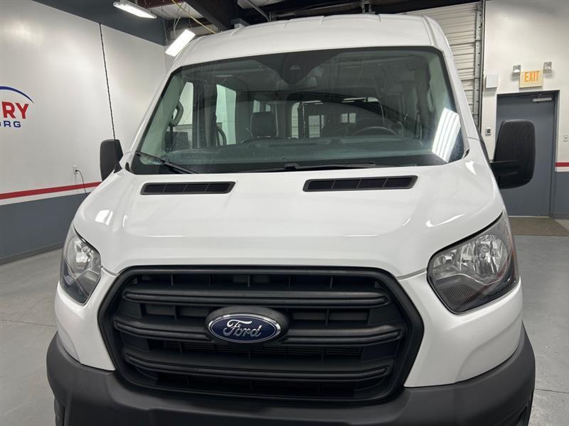 Ford E-350  2020