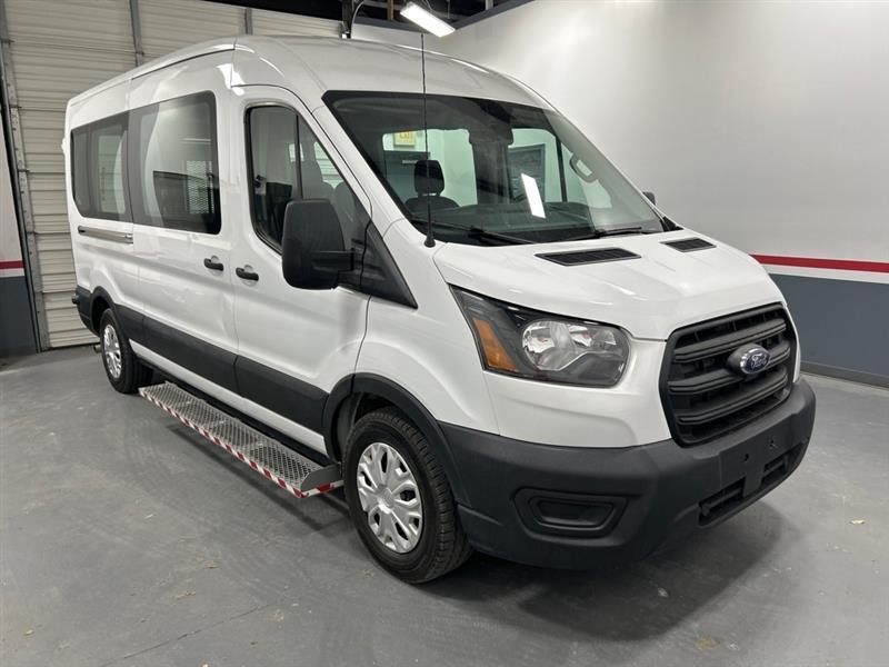 Ford E-350  2020