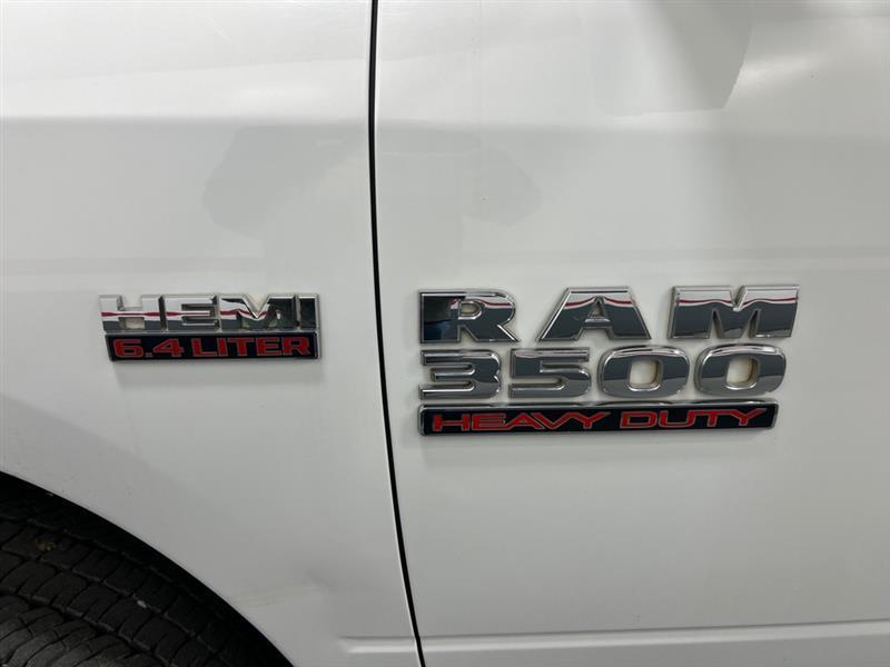 RAM 3500 Tradesman Crew Cab 4WD 2017