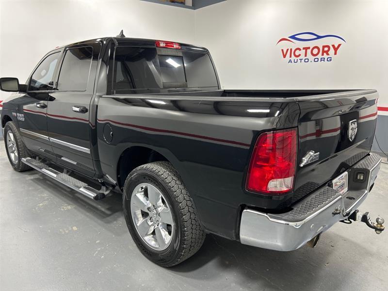 RAM 1500 SLT Crew Cab SWB 2WD 2015