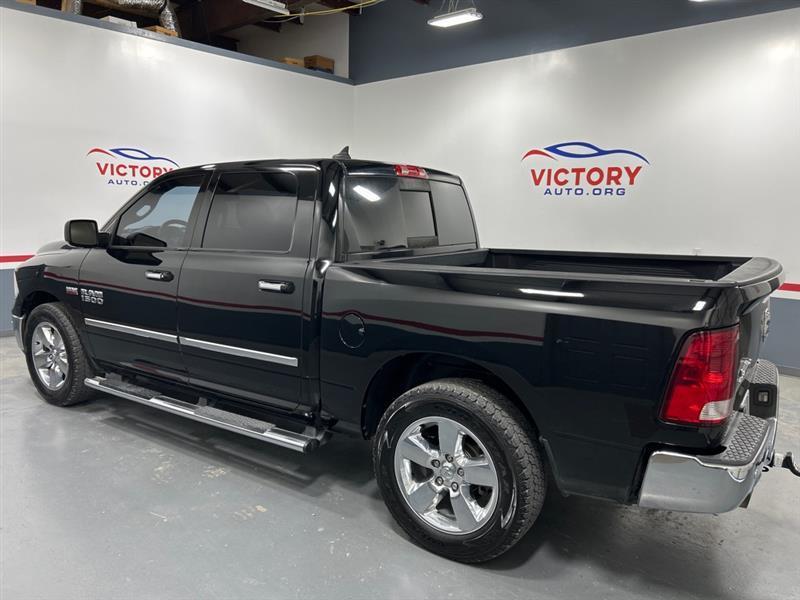 RAM 1500 SLT Crew Cab SWB 2WD 2015