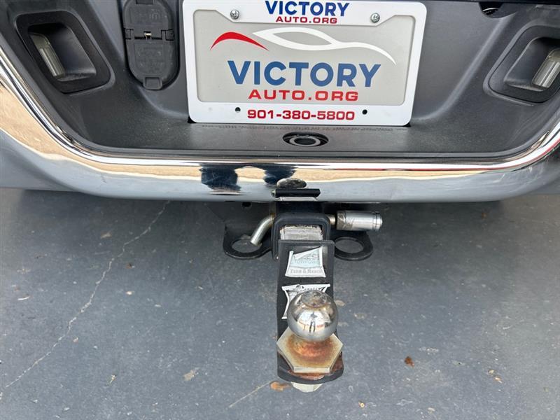 RAM 1500 SLT Crew Cab SWB 2WD 2015