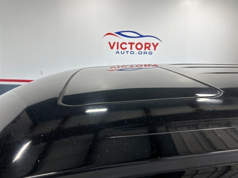 RAM 1500 SLT Crew Cab SWB 2WD 2015