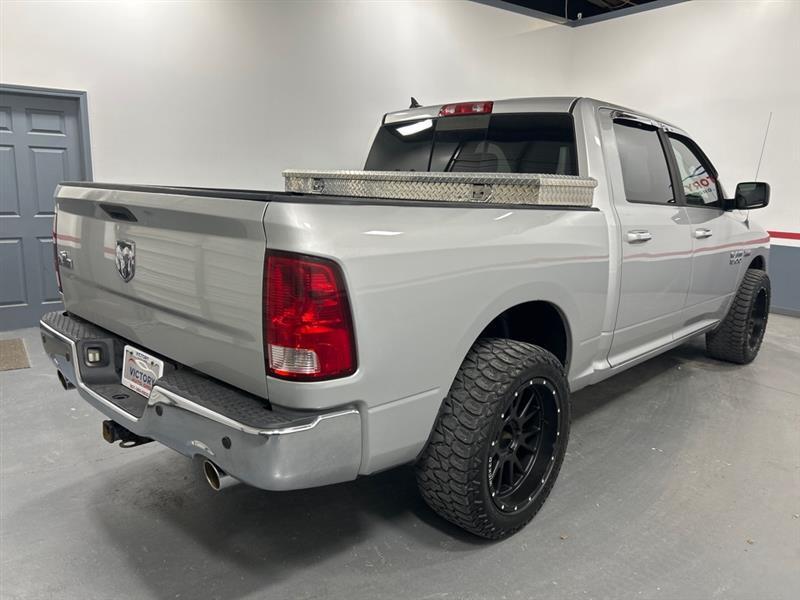 RAM 1500 SLT Crew Cab SWB 2WD 2013