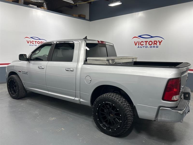 RAM 1500 SLT Crew Cab SWB 2WD 2013