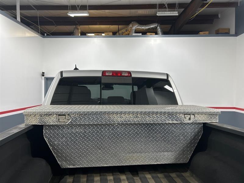 RAM 1500 SLT Crew Cab SWB 2WD 2013