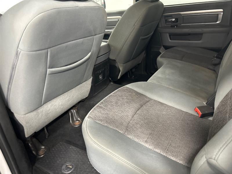 RAM 1500 SLT Crew Cab SWB 2WD 2013