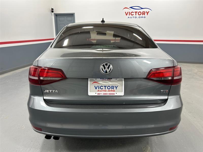 Volkswagen Jetta 1.4T S 6A 2016
