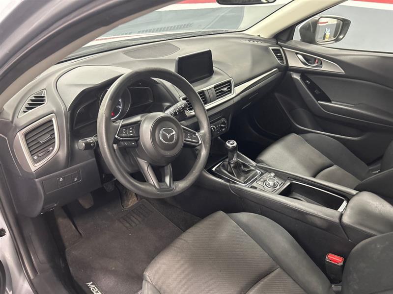 Mazda MAZDA3 i Sport AT 5-Door 2017