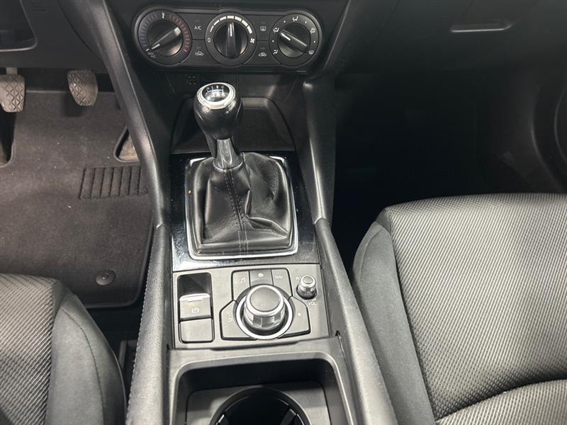 Mazda MAZDA3 i Sport AT 5-Door 2017