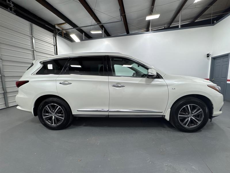 Infiniti QX60 Base AWD 2017