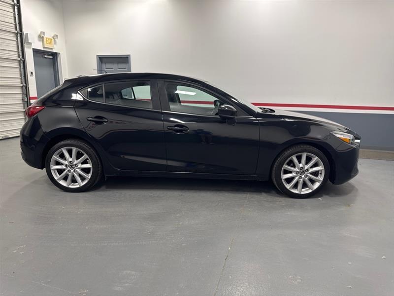 Mazda MAZDA3 i Touring AT 5-Door 2017