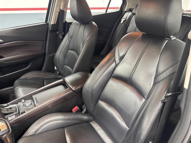 Mazda MAZDA3 i Touring AT 5-Door 2017