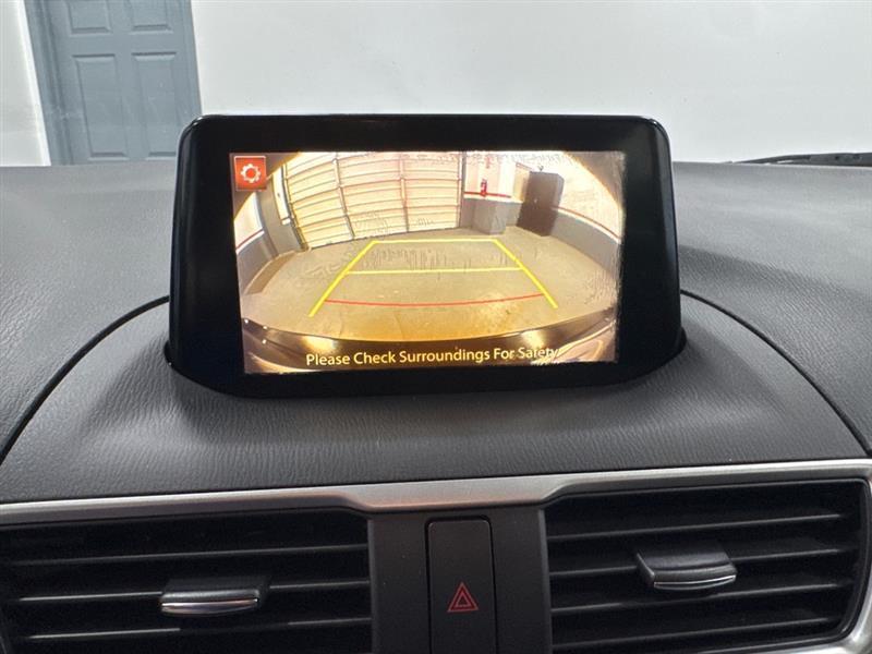 Mazda MAZDA3 i Touring AT 5-Door 2017