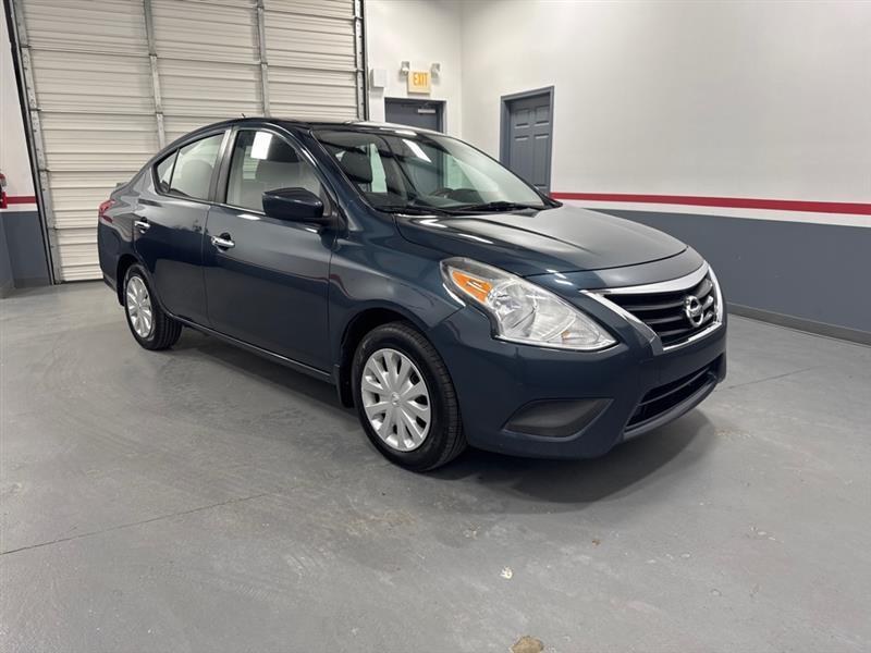 Nissan Versa 1.6 S 5M 2016