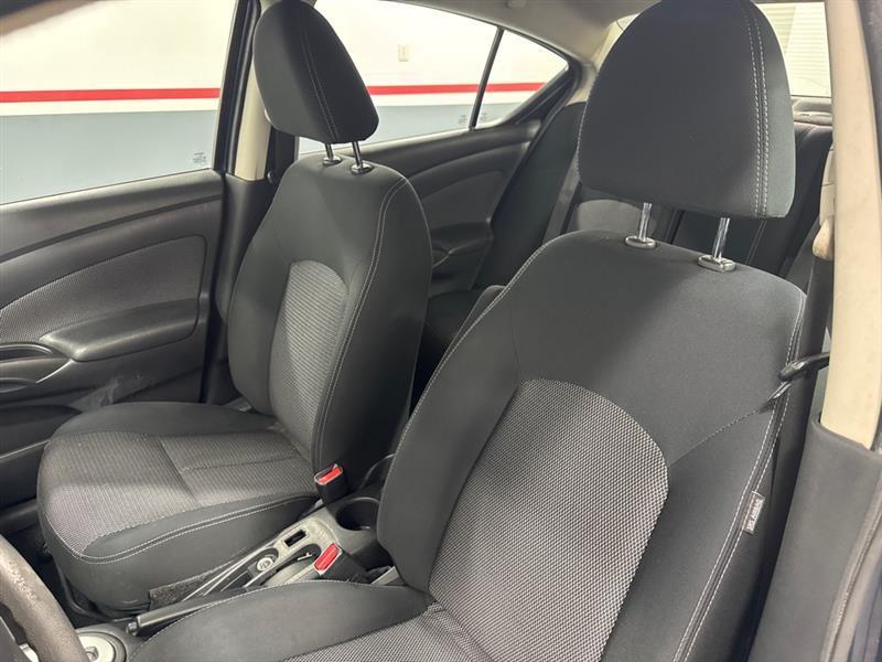 Nissan Versa 1.6 S 5M 2016