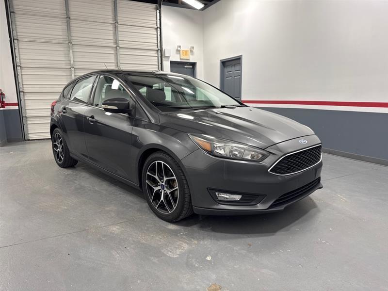 Ford Focus SEL Hatch 2017