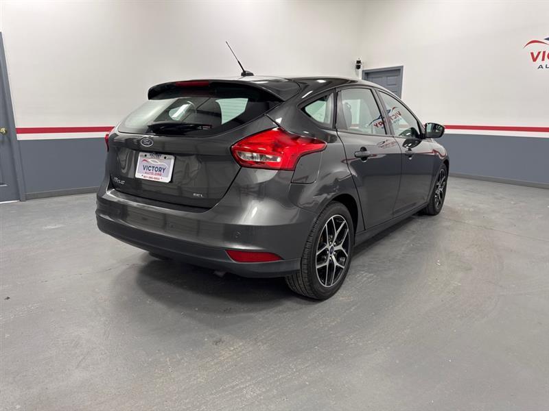 Ford Focus SEL Hatch 2017