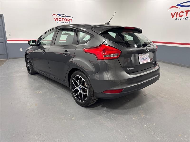 Ford Focus SEL Hatch 2017
